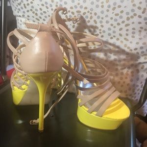 Shoe Dazzle Summer heels
